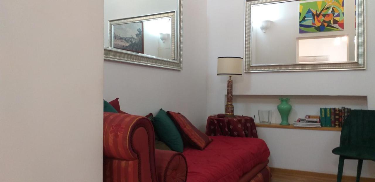 Cozy Navona Apartment Рим Екстер'єр фото