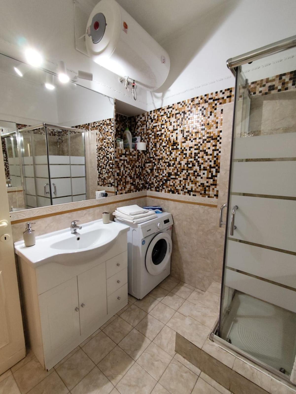 Cozy Navona Apartment Рим Екстер'єр фото